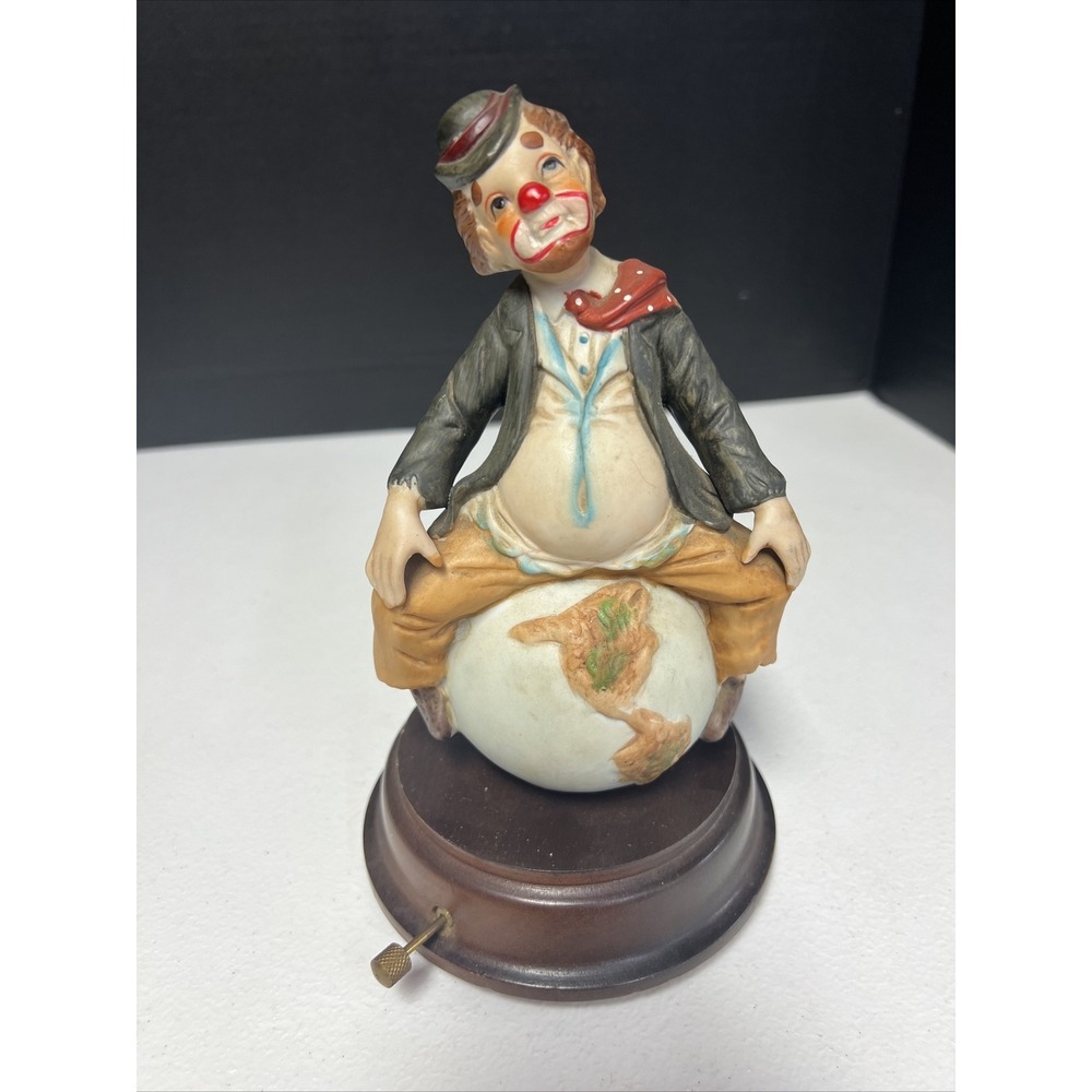 Vintage 1980's Albert Price Ceramic Clown Sitting On Top Of‎ The World Music Box